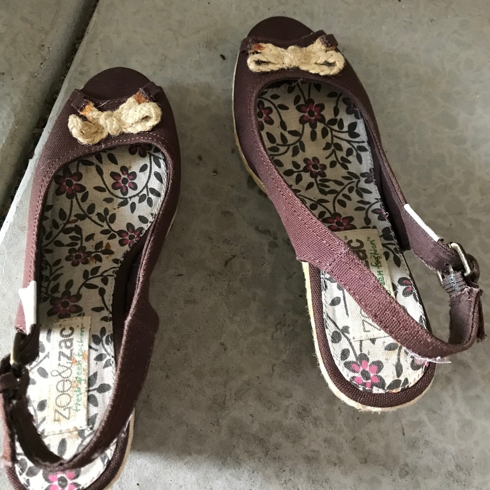 Open toe wedge sandals